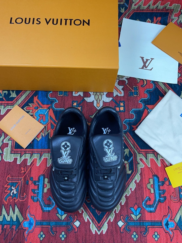 ルイヴィトン靴正面デザイン